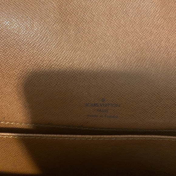 Louis Vuitton marney body bag - Picture 8 of 8